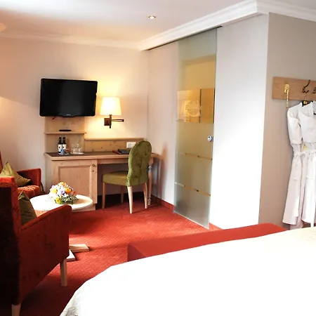 Romantik Schweizerhof Hotel