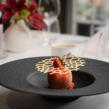 Romantik Schweizerhof Hotel 5*