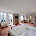 Hotell Romantik Schweizerhof 5*