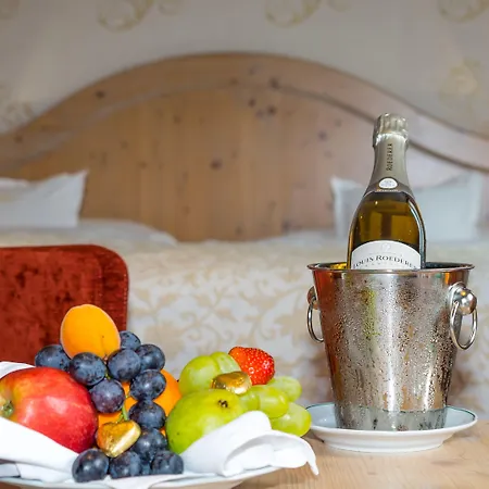 Hotel Romantik Schweizerhof 5*