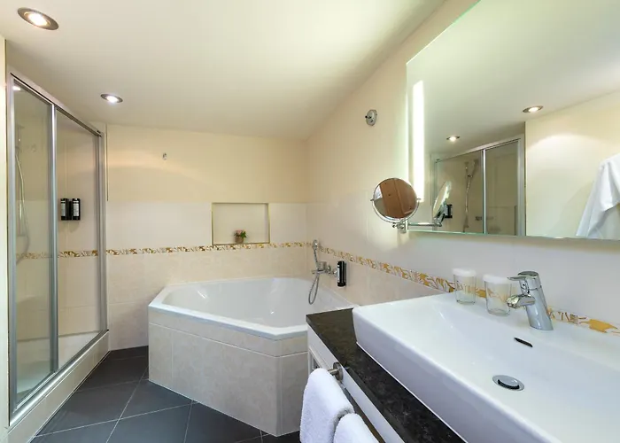 Romantik Schweizerhof Szálloda 5*